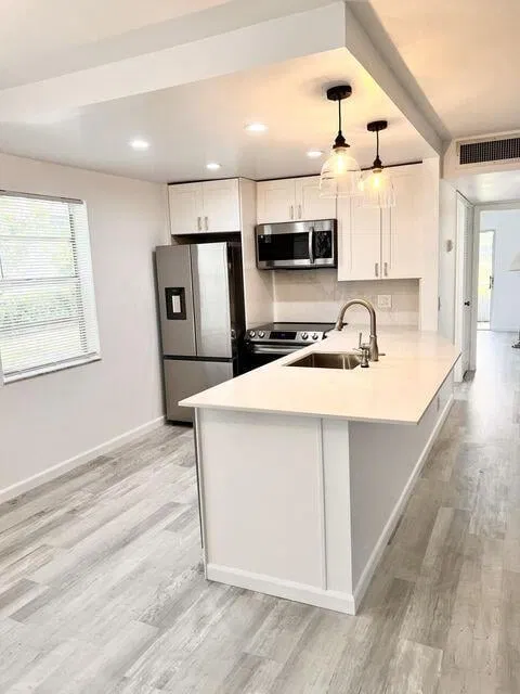 Residence photo 3