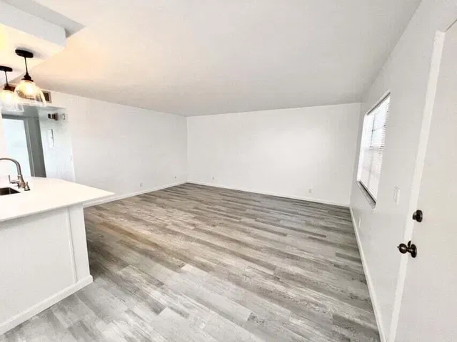 Residence photo 6