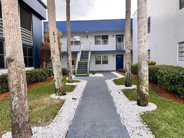 Residence photo 18