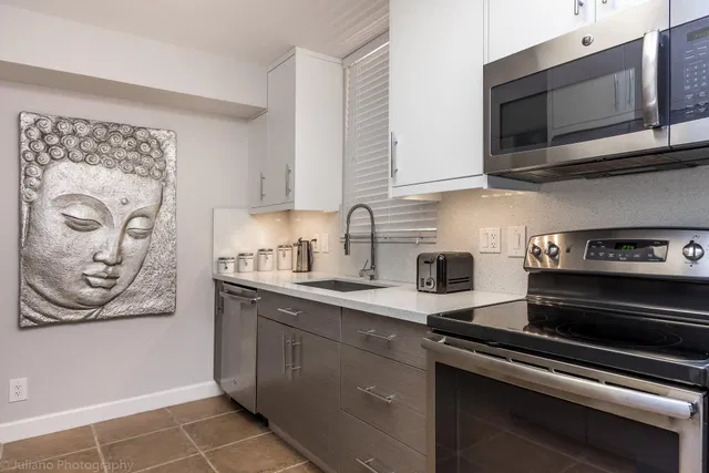 Unit 4306 photo 12
