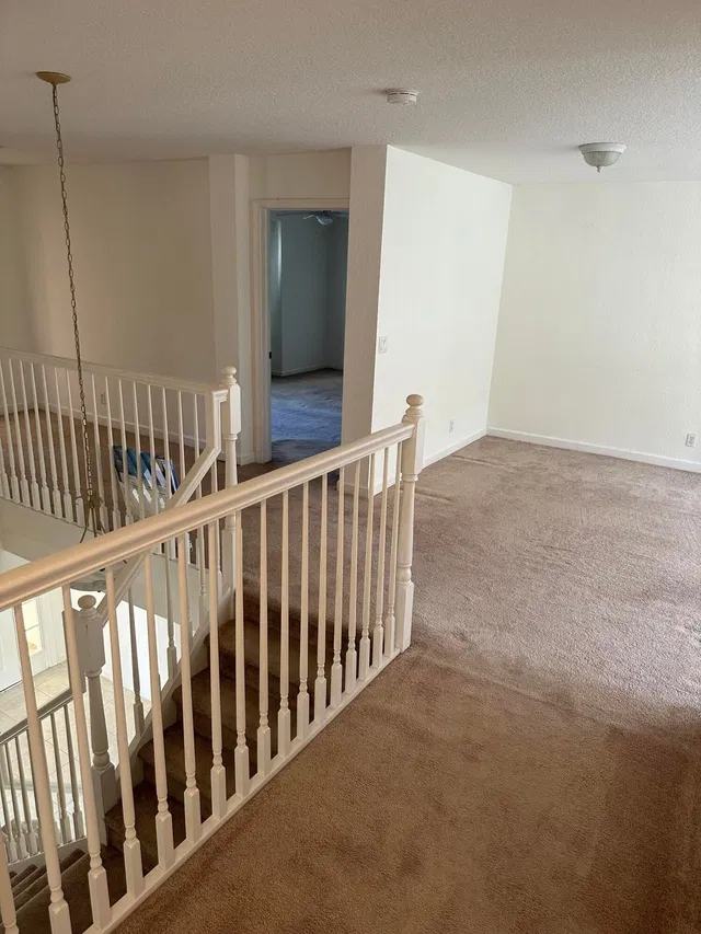 Residence photo 12