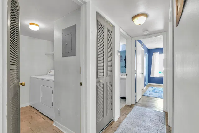 Unit E2 photo 14