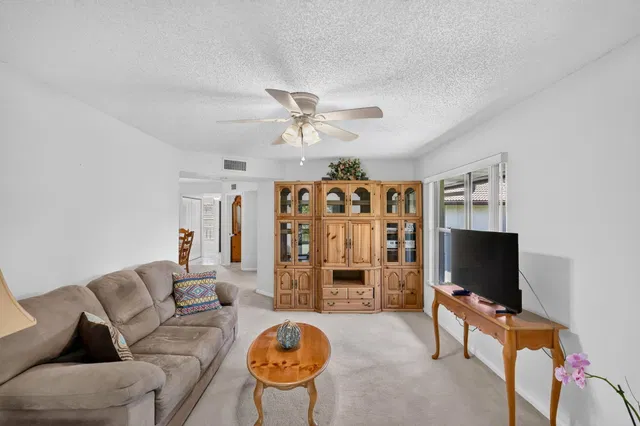 Unit 205 photo 10