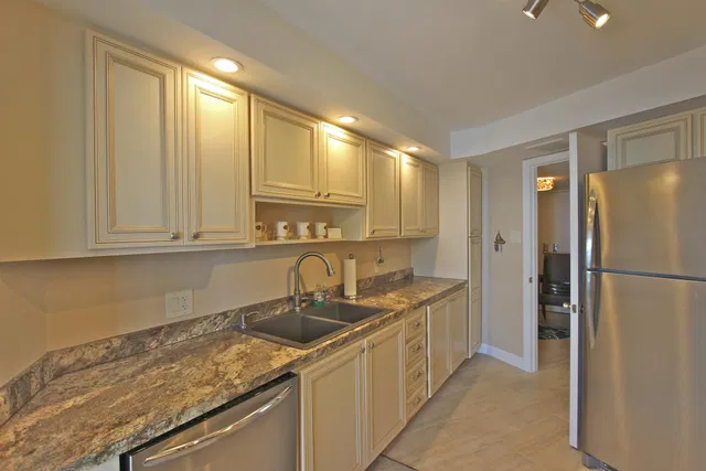 Harbour Point Singer Island Unit 1006 photo 15