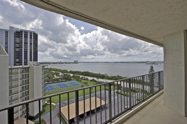 Harbour Point Singer Island Unit 1006 photo 17