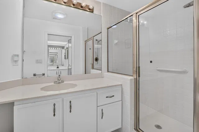  Unit 102 photo 27