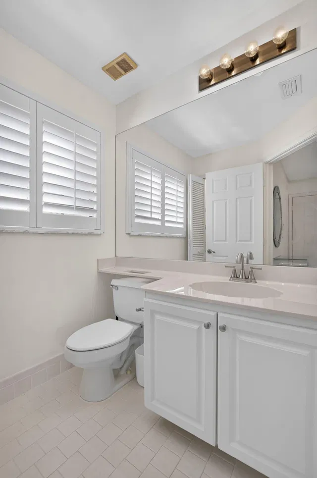  Unit 102 photo 28