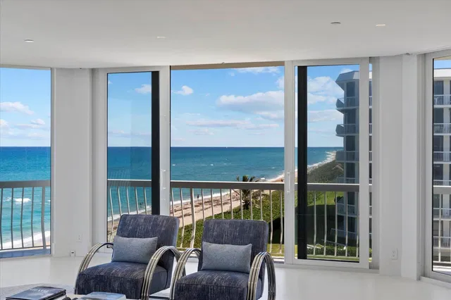 Sloan's Curve Palm Beach Unit 408N photo 9