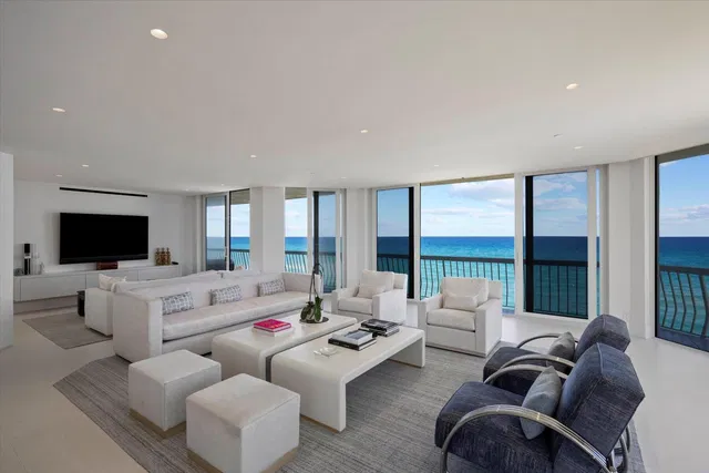 Sloan's Curve Palm Beach Unit 408N photo 12