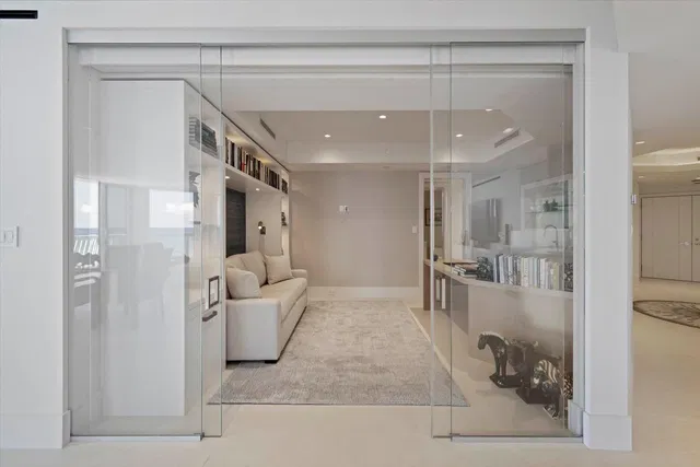 Sloan's Curve Palm Beach Unit 408N photo 18