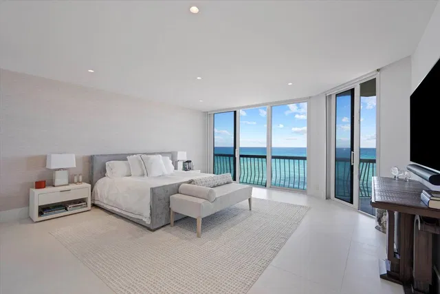 Sloan's Curve Palm Beach Unit 408N photo 22