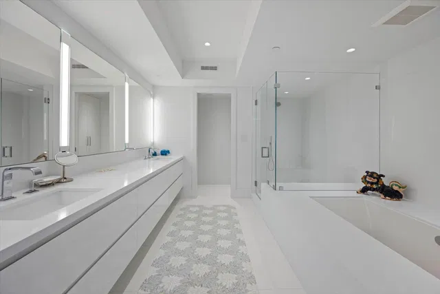 Sloan's Curve Palm Beach Unit 408N photo 25