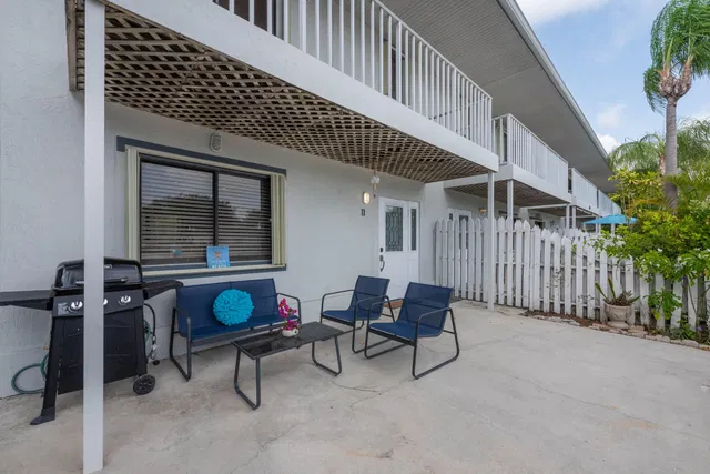  Unit 11 photo 24