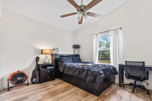 Residence photo 13