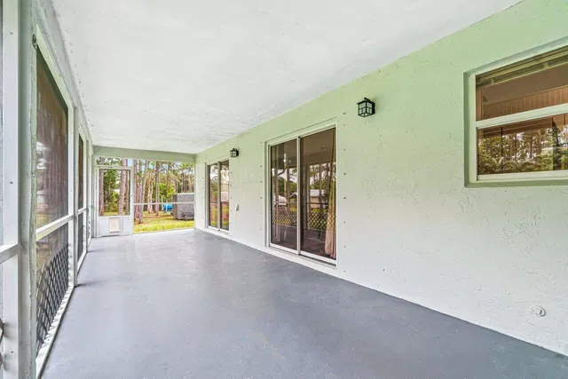 Residence photo 19
