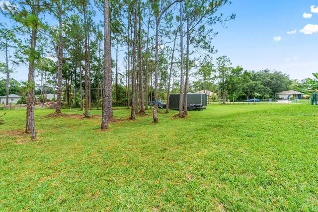 Residence photo 22