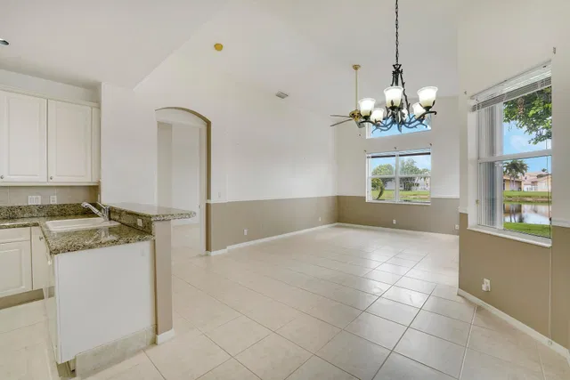 Residence photo 10