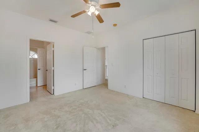Residence photo 22