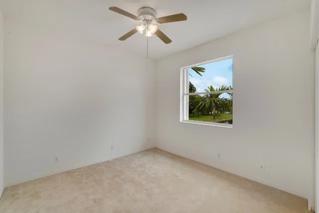 Residence photo 23