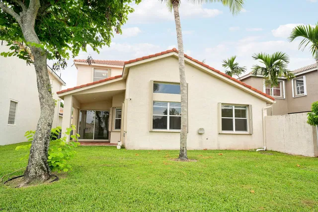 Residence photo 25