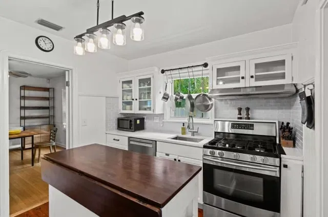 Old Northwood Residence photo 5