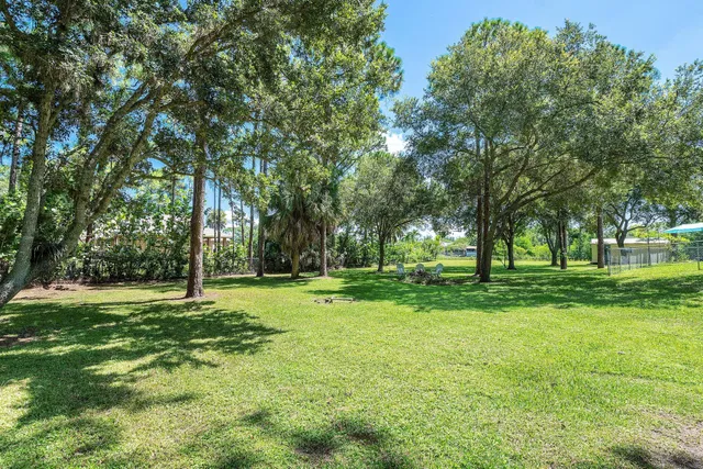 Residence photo 49