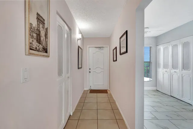 Unit 502 photo 31