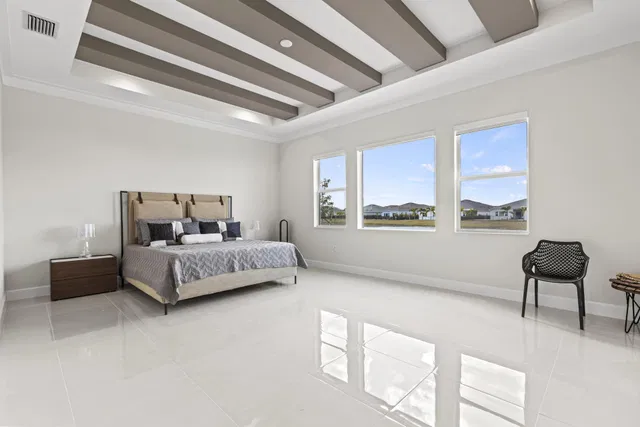 Residence photo 62