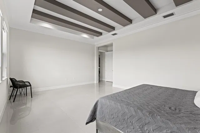 Residence photo 68