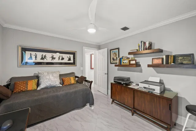 Residence photo 29