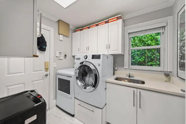 Residence photo 32