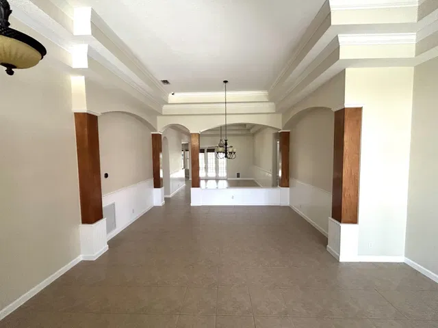  Residence photo 4