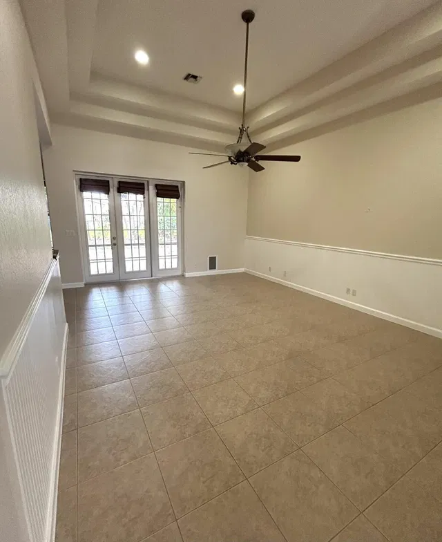  Residence photo 5