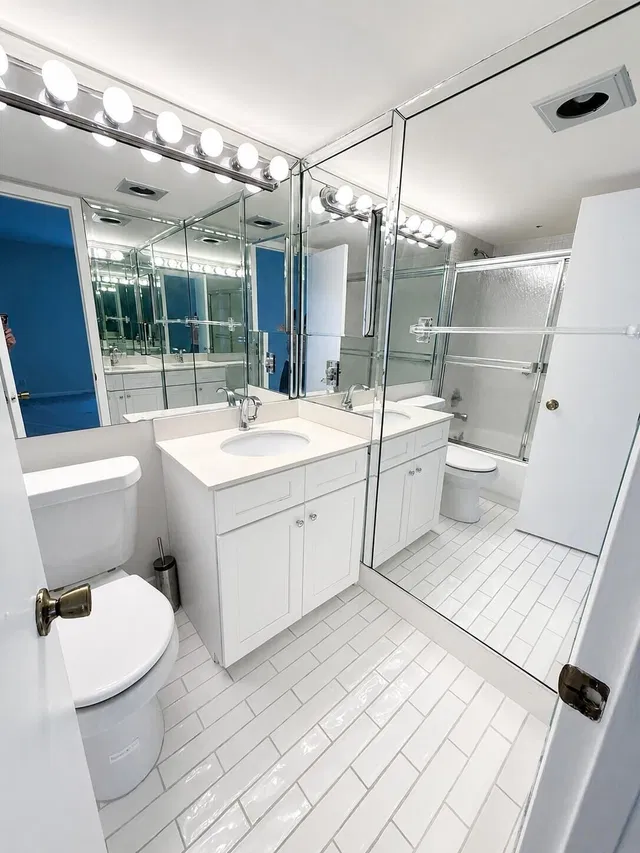 Unit 1089 photo 8