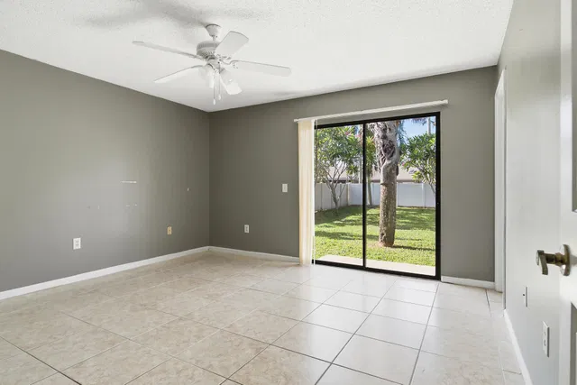  Residence photo 20