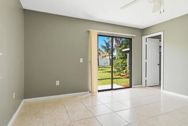  Residence photo 22