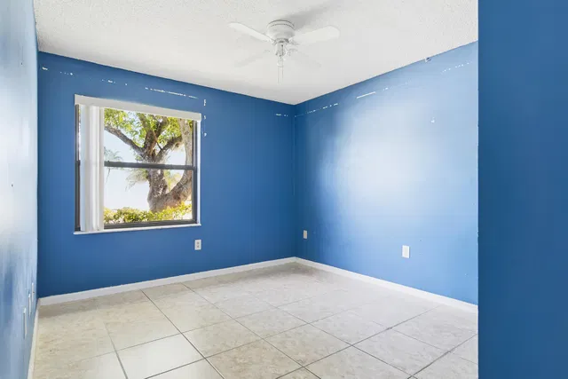  Residence photo 26