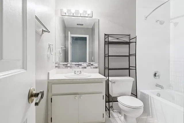  Residence photo 30