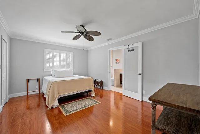 Residence photo 2