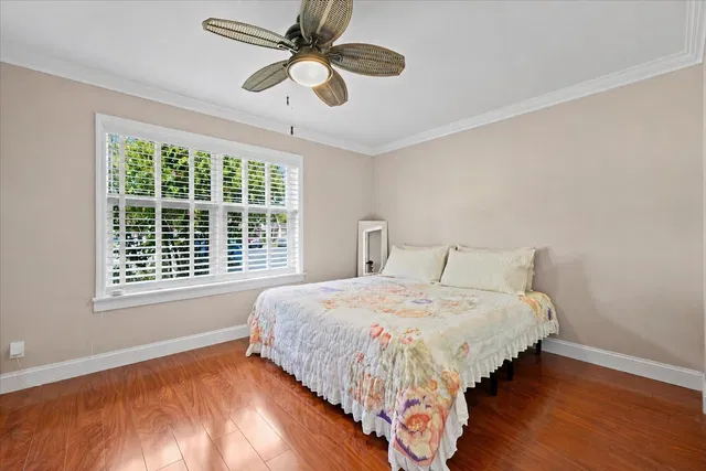 Residence photo 4