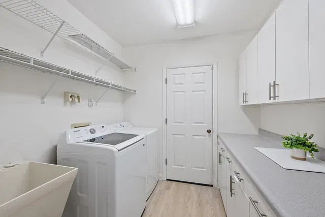 Residence photo 16