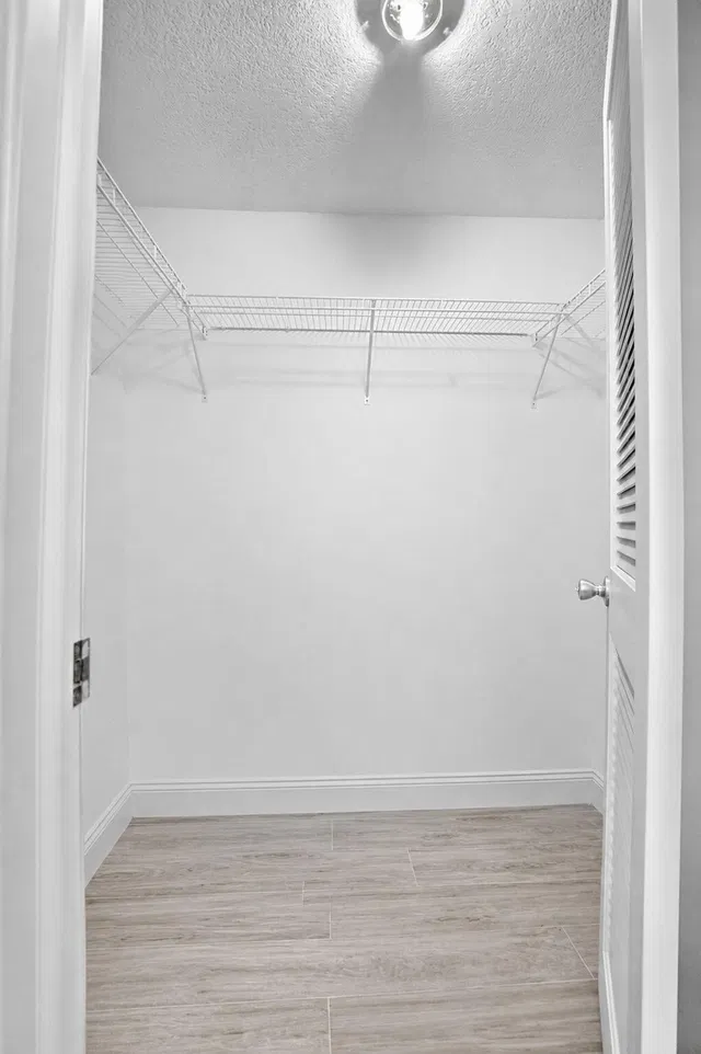 Unit 20 photo 20