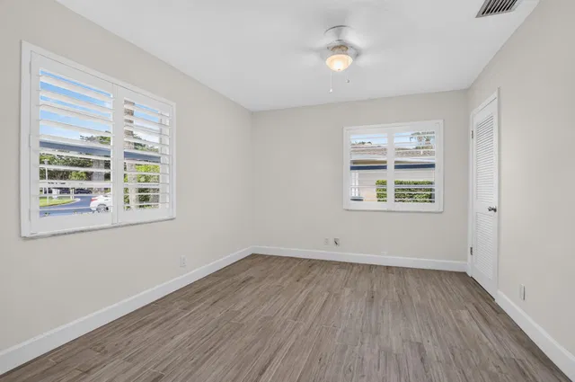 Unit 20 photo 21