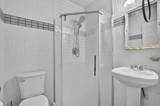Unit 20 photo 26
