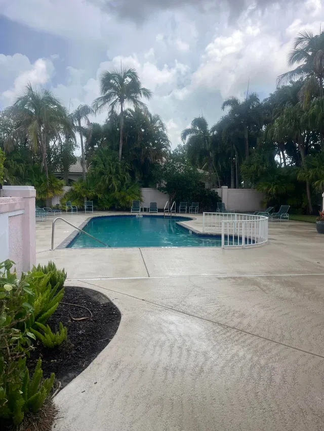 PGA National Palm Beach Gardens Unit 181 photo 3