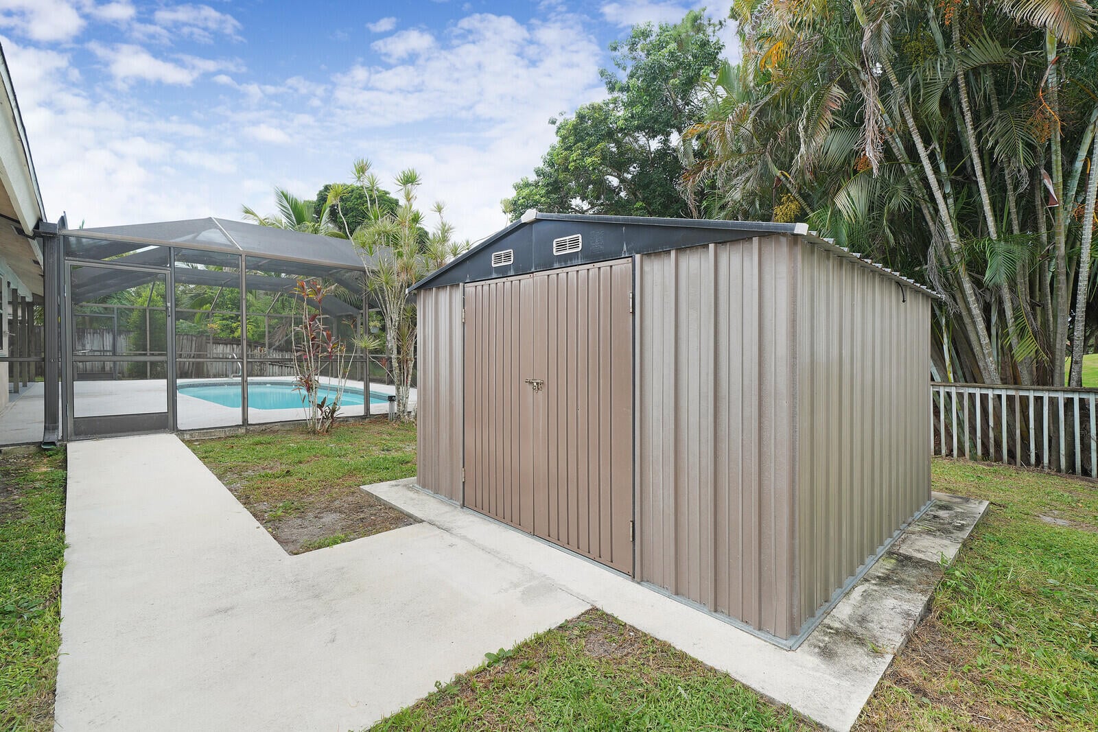 Residence photo 25