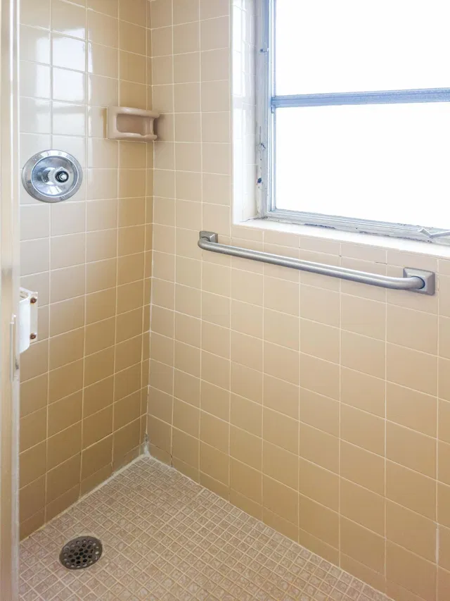 Unit 301 photo 11