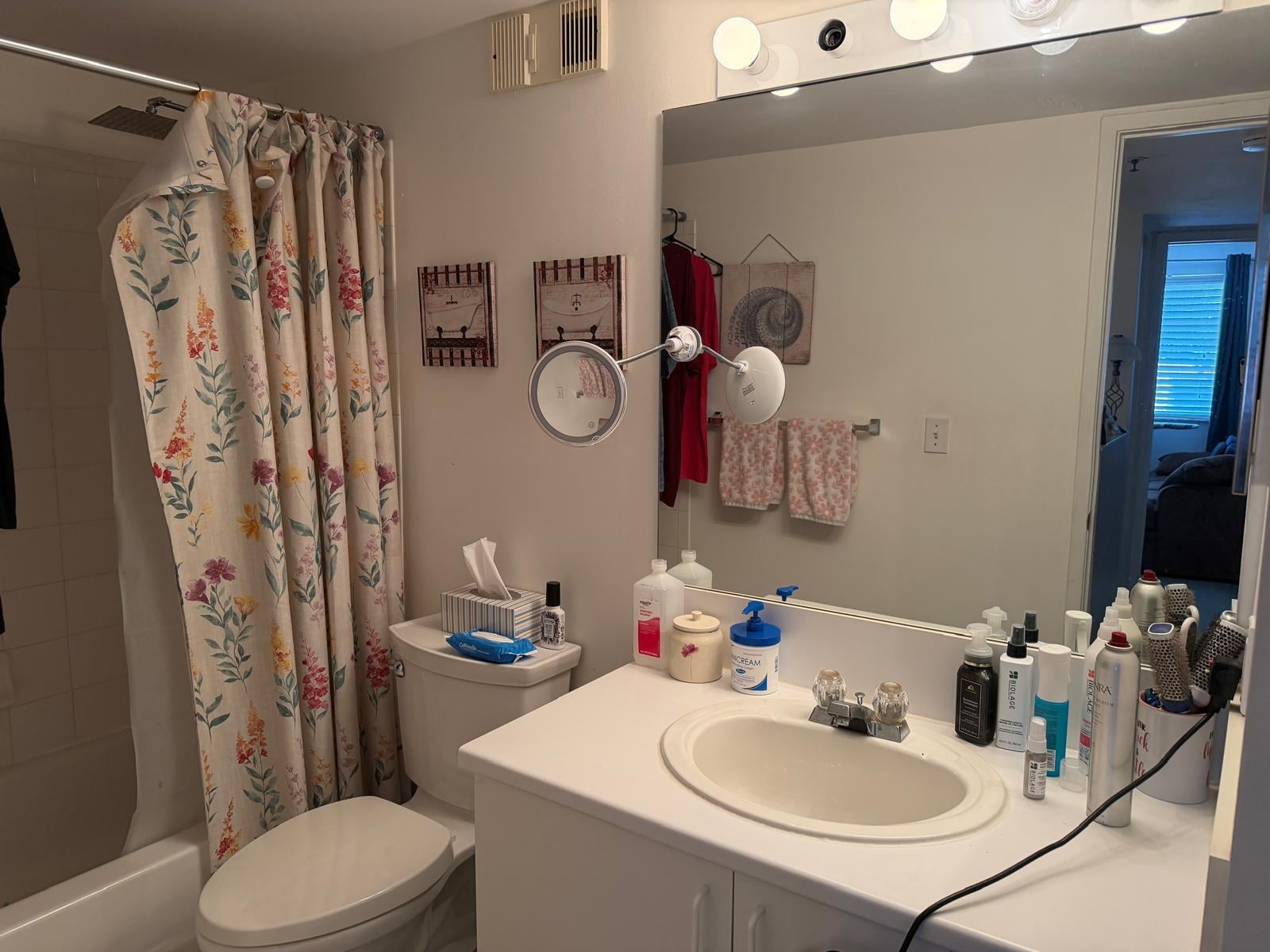 Unit 111 photo 17