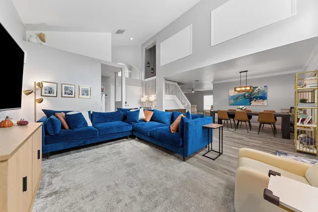 Residence photo 3