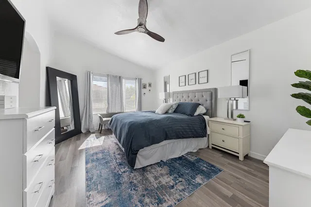 Residence photo 11